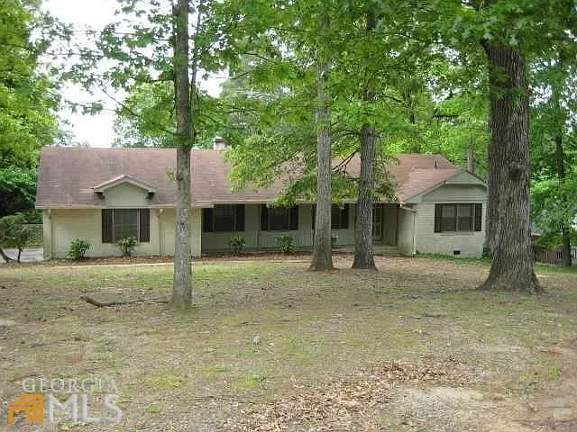 332 Fayette Dr photo 1