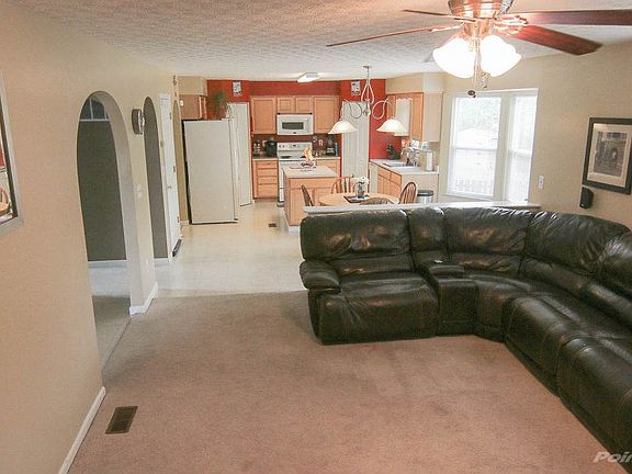 4th image of 1544 Tamarac Dr