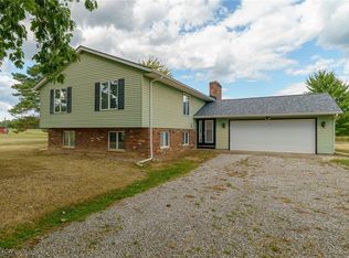 6747 Giddings Rd, Rootstown, OH 44272