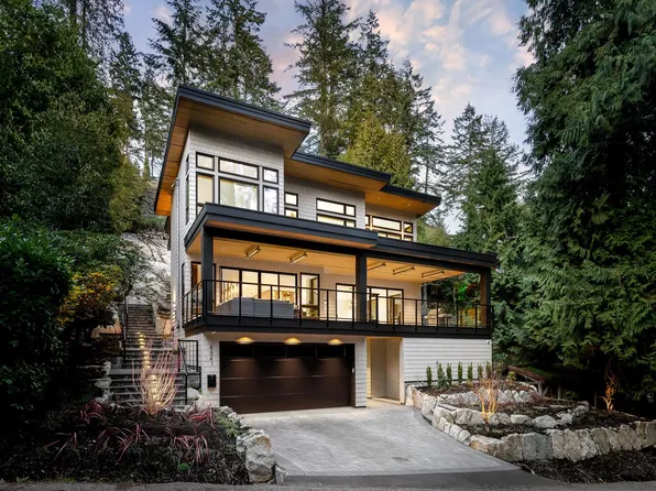 4841 The Dl, West Vancouver, BC V7W 1K2