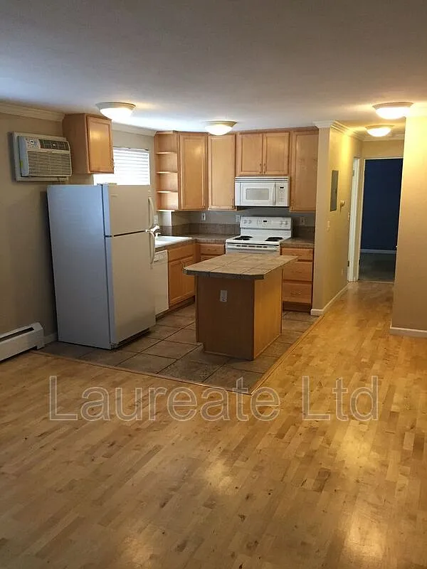 1 bed, 1.0 bath, 700 sqft, $1,450 — Photo 2