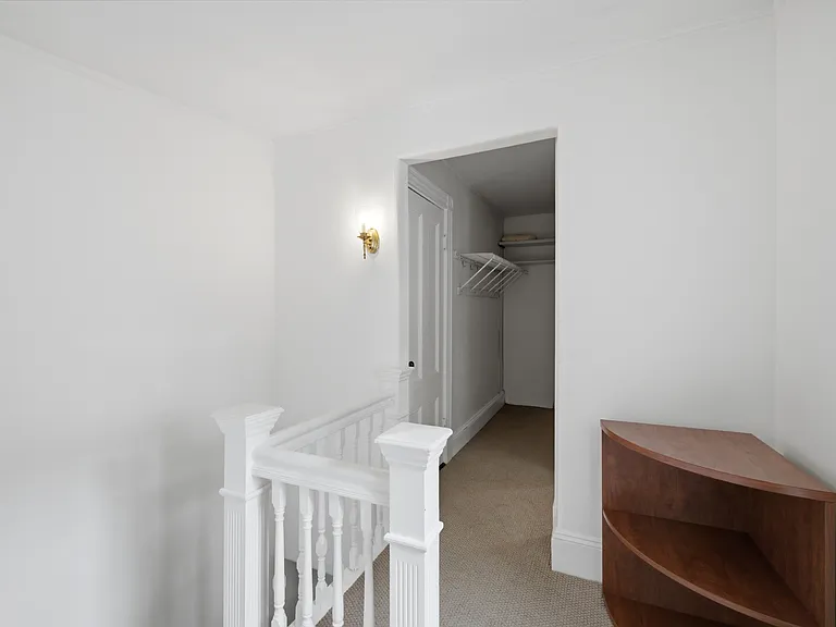 8 Mason St #8 — Photo 17
