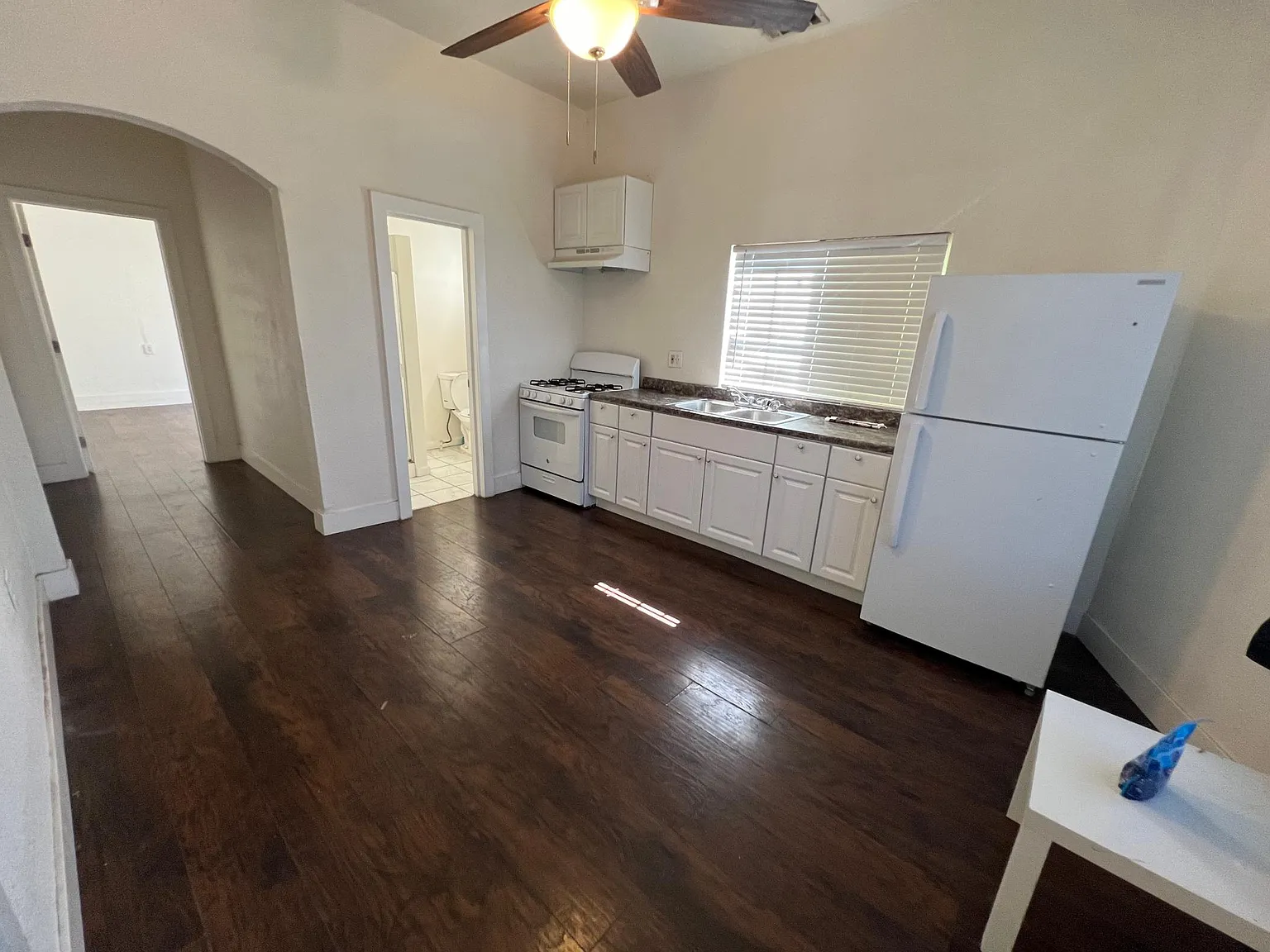 1079 W Belleview St — Photo 2