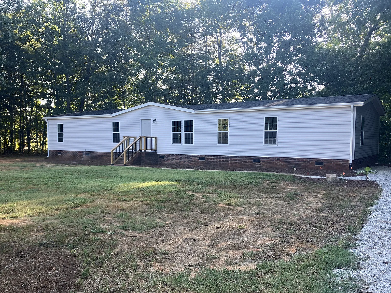4 bed, 2.5 bath, 1750 sqft, $1,750 — Photo 1