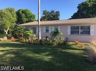 583 97th Ave N, Naples, FL 34108