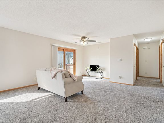 4th image of 140 35th Street Dr SE APT 1