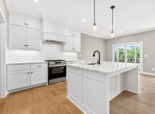 25067 W 94th Ter, Lenexa, KS 66227