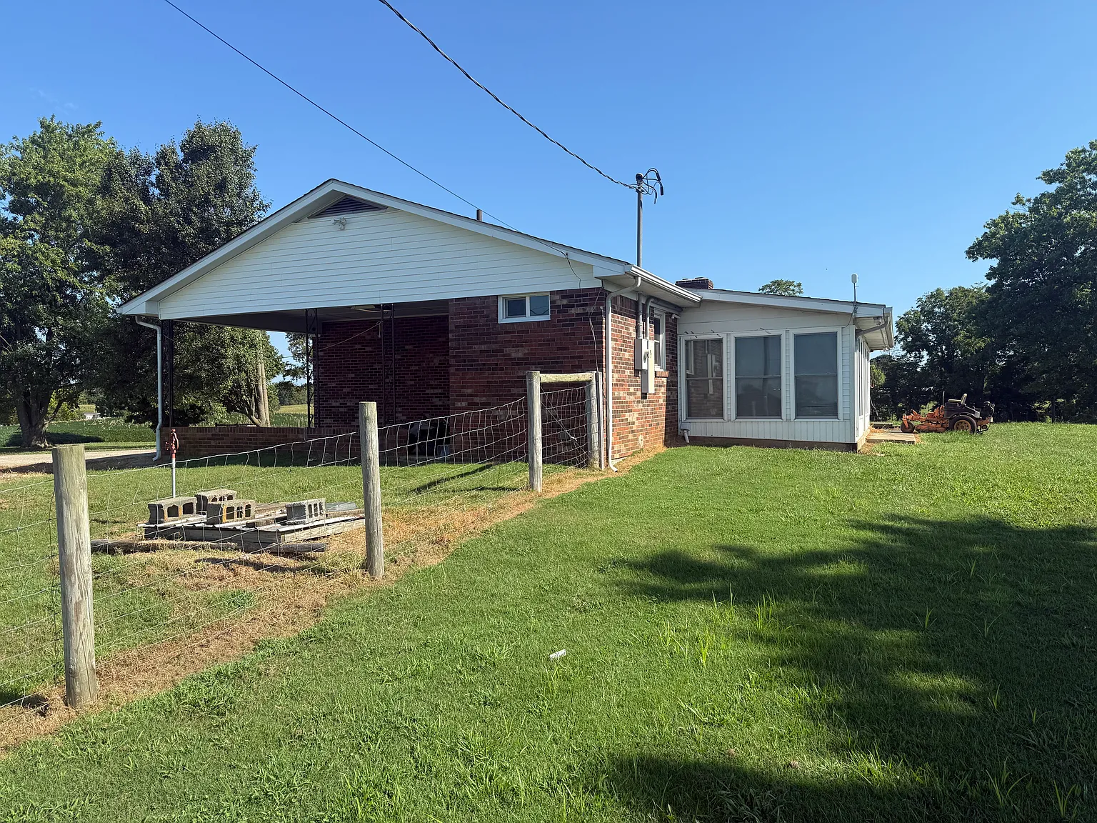 2740 Middle Creek Rd — Photo 3