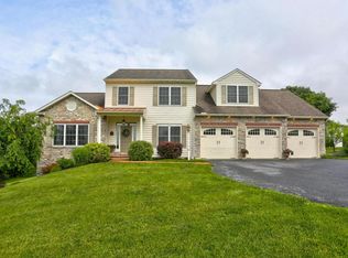 11 Beiler Ln, Lititz, PA 17543