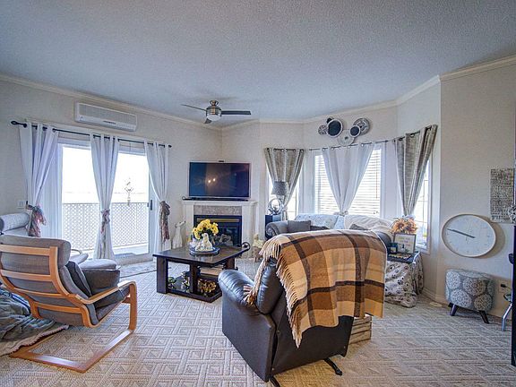 5th image of 203-6 Skyline Cres W #203