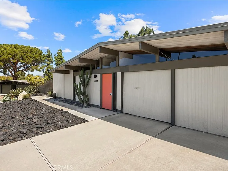 1131 N Encanto St — Photo 34