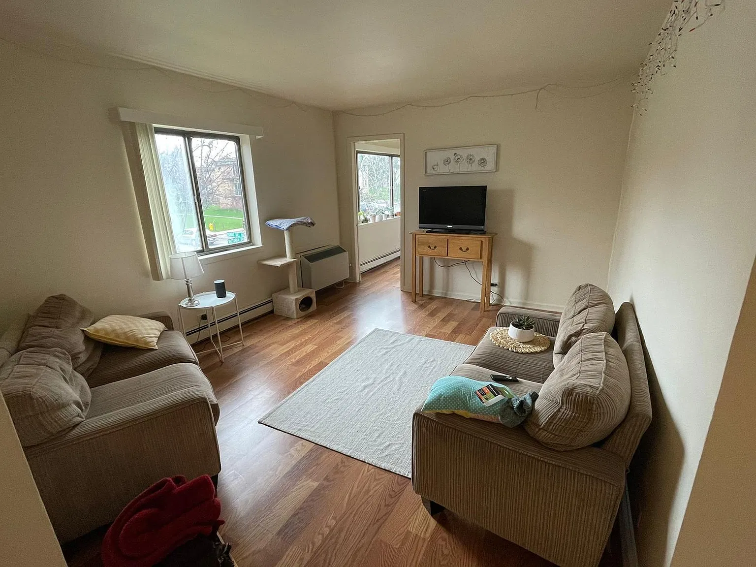1704 W Victoria Dr — Photo 4