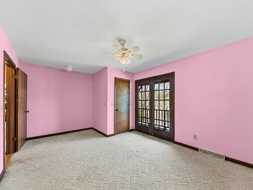 31st image of 8039 Campbellsville Rd