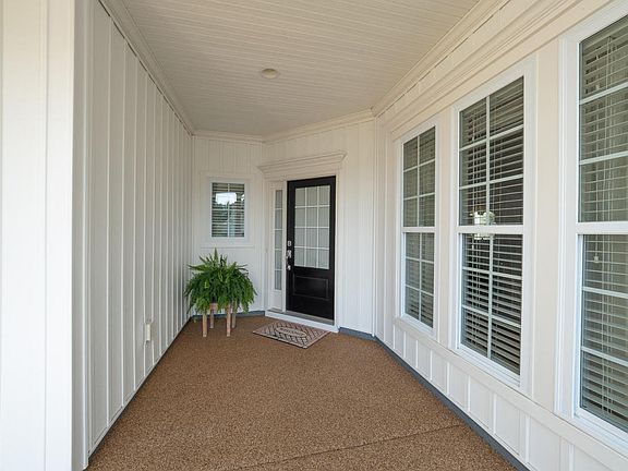 4th image of 346 Oyster Bay Dr