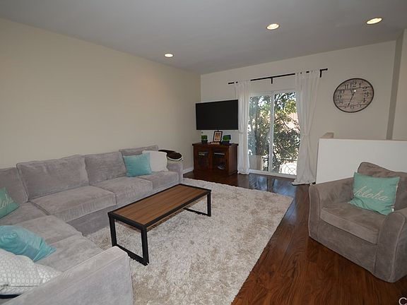 2nd image of 1648 Gramercy Ave