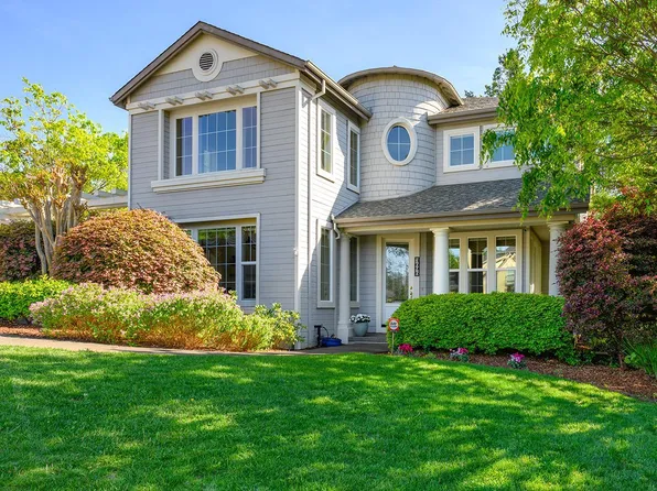 3696 Newbury Court, Santa Rosa, CA 95404