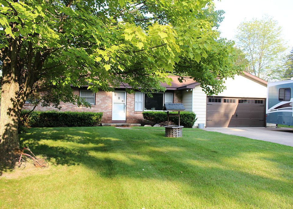 1st image of 1850 N Diana Dr