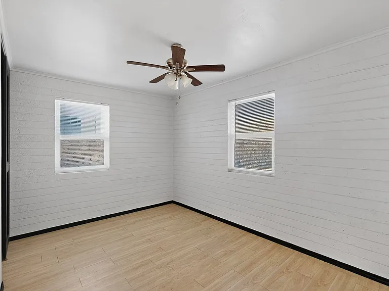 6203 Trowbridge Dr — Photo 23