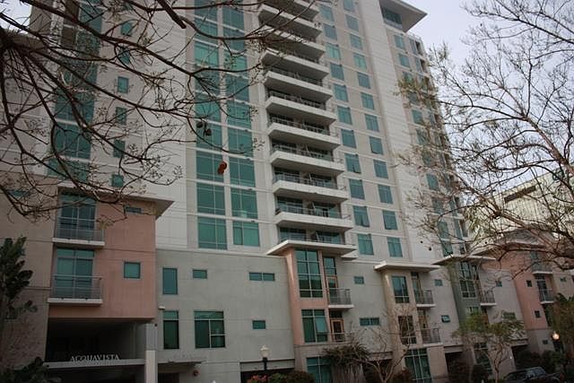1st image of 425 W Beech St Unit 716