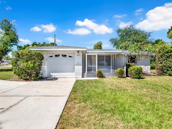 10597 110th Ave, Largo, FL 33773