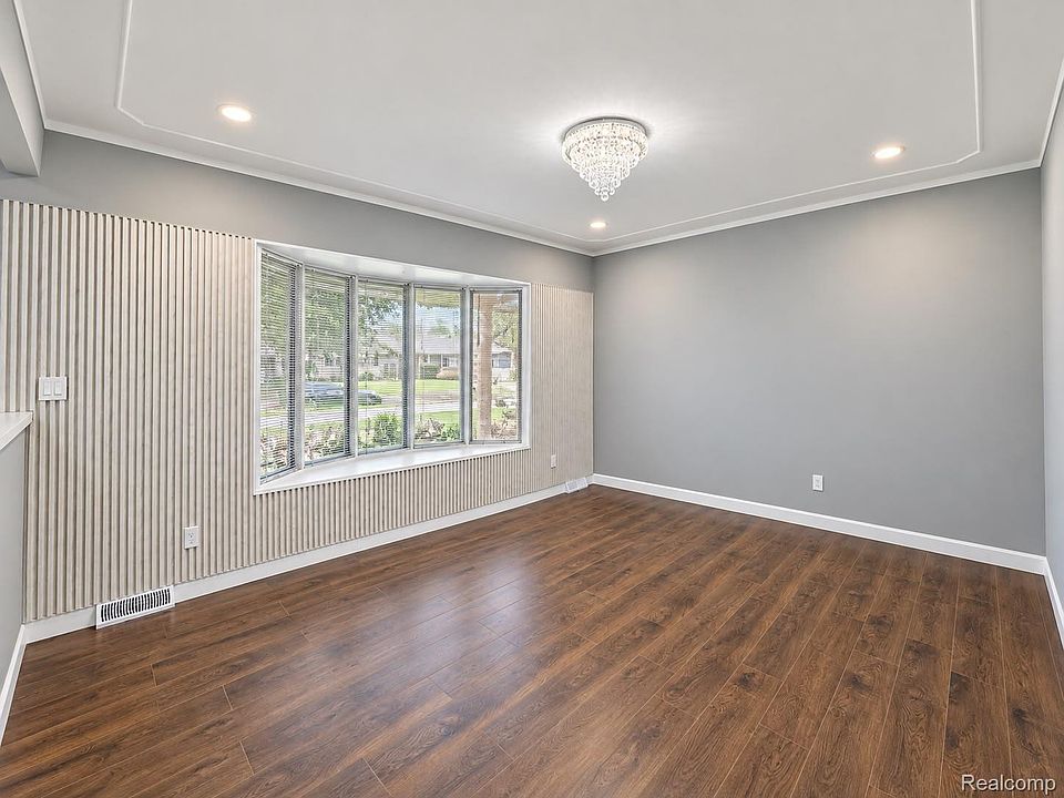 30345 Lund Ave, photo 7