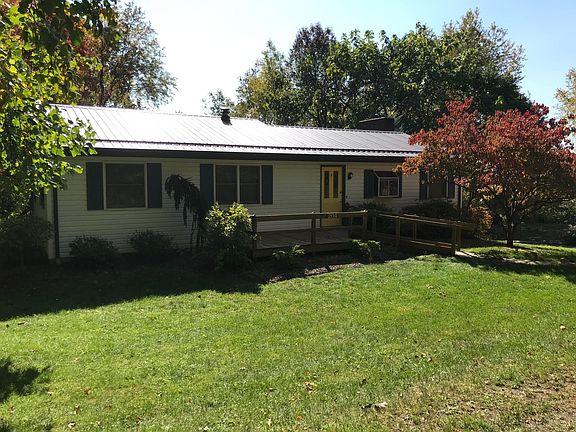 2nd image of 204 Pioneer Dr