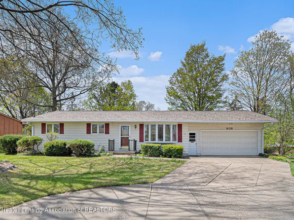 938 E Scott St, Grand Ledge, MI 48837