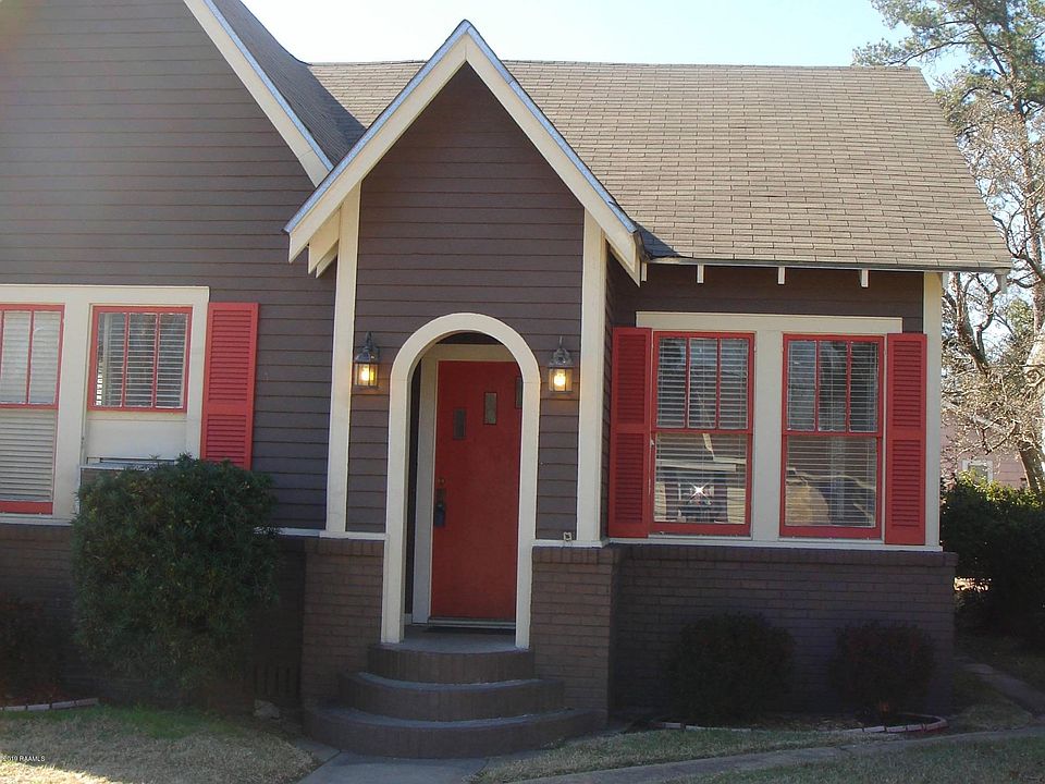 1st image of 1009 W University Ave
