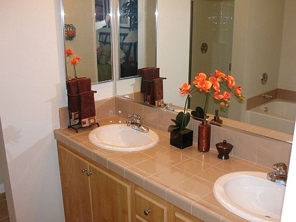 5th image of 2742 Cabrillo Ave Unit 302