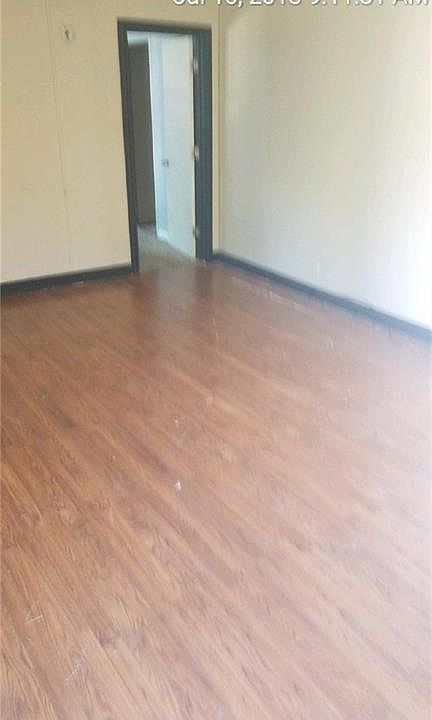 2nd image of 307 S New York St