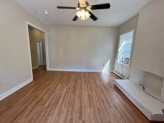3rd image of 217 Stratford Ave #1