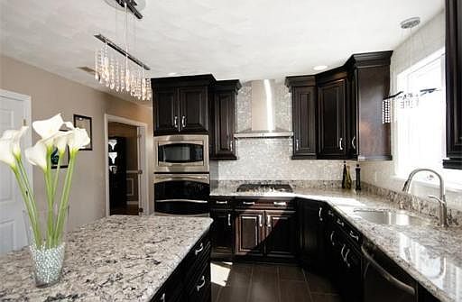 2nd image of 27 Skyline Dr