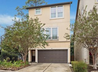 888 Fisher St, Houston, TX 77018