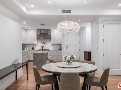 137 S Spalding Dr Unit 102, Beverly Hills, CA, 90212