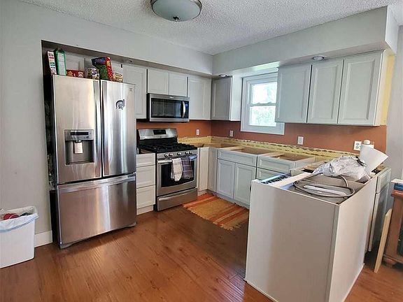 5th image of 4101 Hearthside Dr