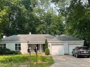 5750 Ridgebrook Ave SE, Grand Rapids, MI 49508