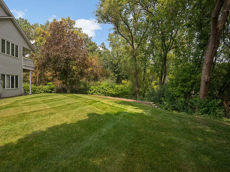 3575 Blue Jay Way — Photo 25