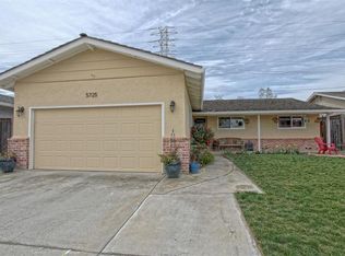 5725 Park Manor Dr, San Jose, CA 95118