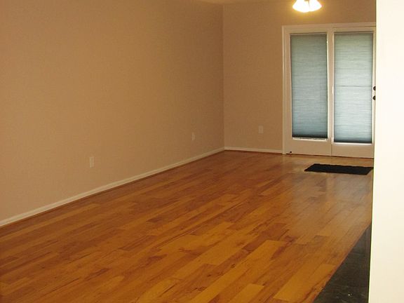 Living room  - Photo #1