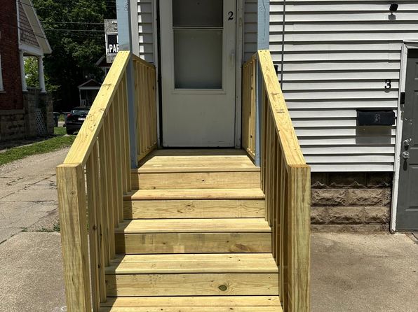 742 E Stockbridge Ave APT 2