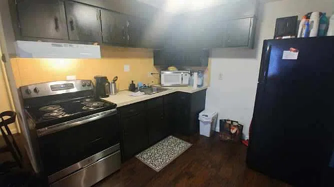 Studio, 400 sqft, $1,495 — Photo 3