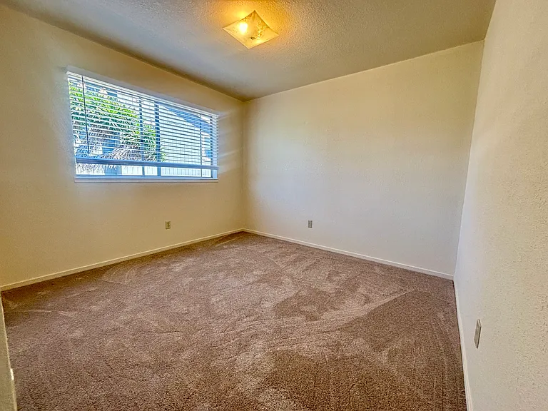1164 Trinity Ave #A — Photo 8
