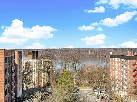 Sold by REMAX Distinguished Homes | media 24