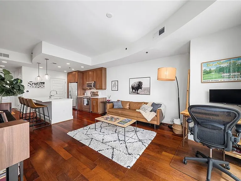 1080 Peachtree St NE #1306 — Photo 10