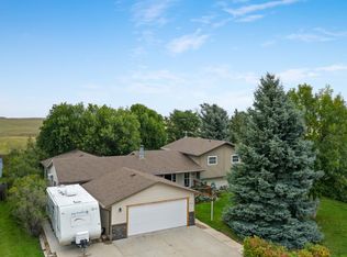 910 Virginia Ln, Rapid City, SD 57701