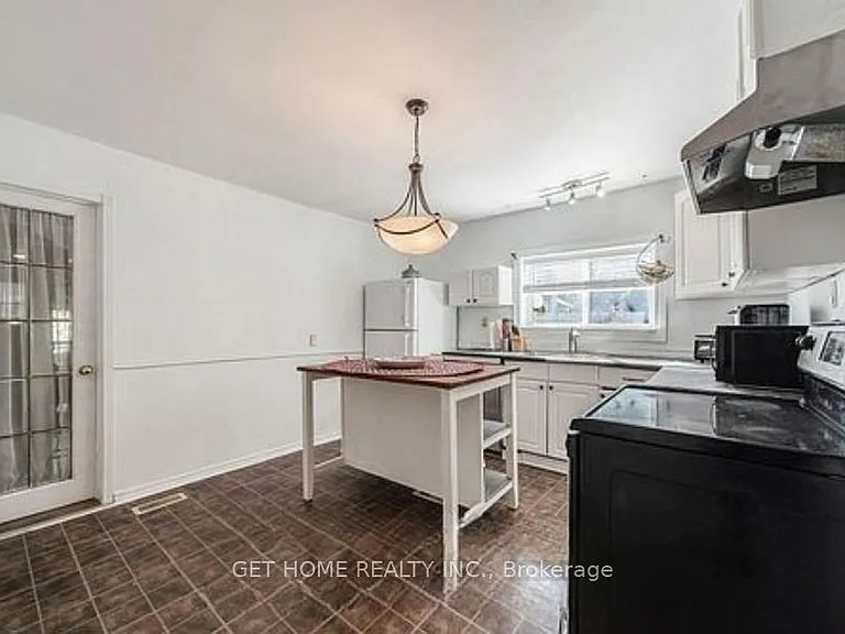 173 Barrie Rd — Photo 11