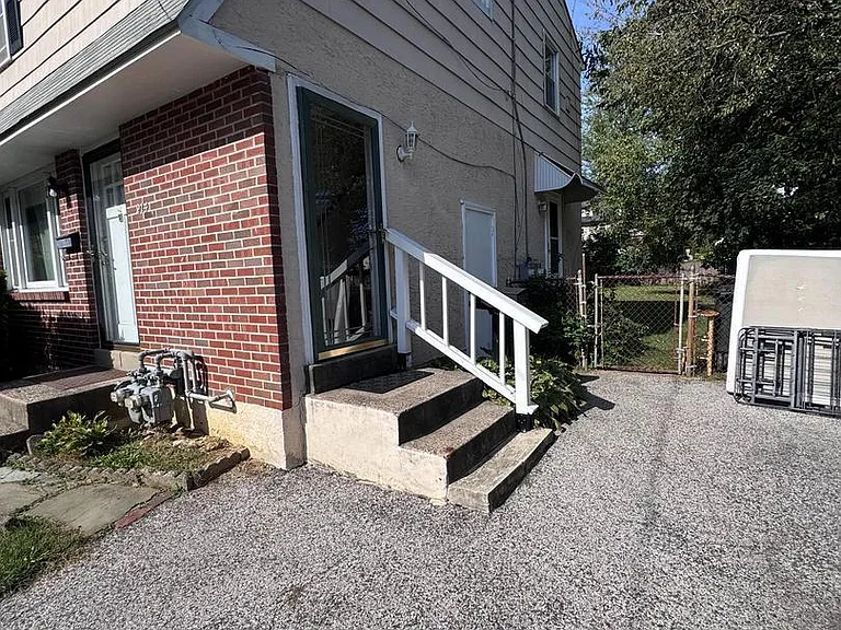 214 Bickley Rd #2 — Photo 10