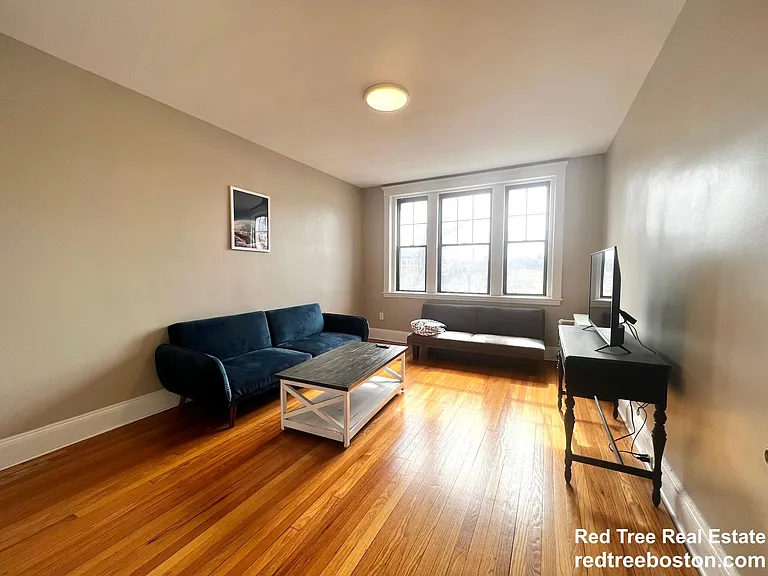 370 Chestnut Hill Ave #35 — Photo 6