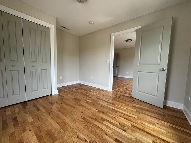 205 Howe Ave #205 — Photo 7