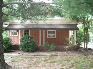 602 Compton Rd, Colonial Heights, VA 23834